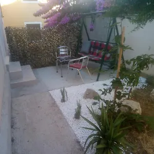  Apartment Dotur